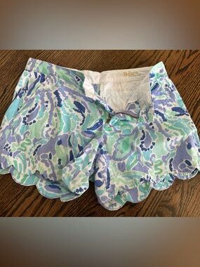 Lilly Pulitzer White Buttercup Short Interior Tag Detail